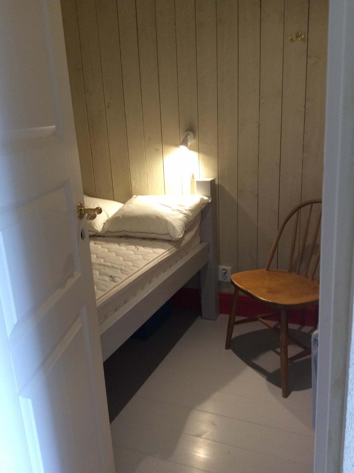 Tystberga Logi Bed & Breakfast Bagian luar foto